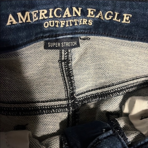 American Eagle Distressed Jeans - Picture 6 of 6
